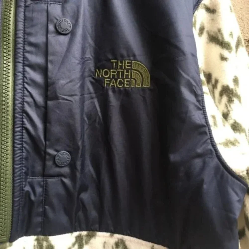 The North Face 200 WT Tundra Fleece Pullover